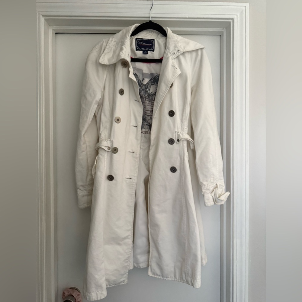 Fillmore American Rock Women’s White Trench Coat